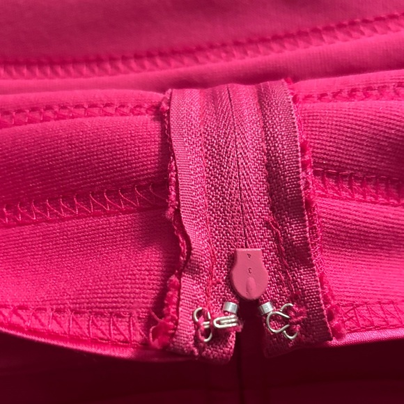 Vintage Off-Shoulder Pink Crop Top - Picture 4 of 5